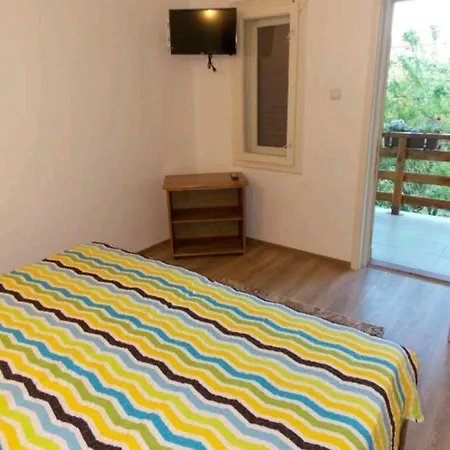 بيت ضيافة Casa Cu Flori تيشيرغيول