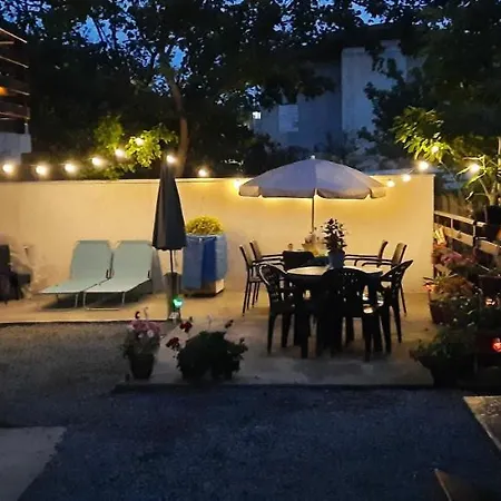 Casa Cu Flori Techirghiol